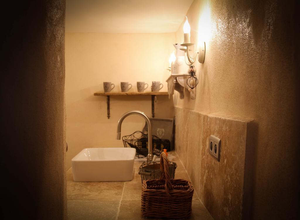 Gite Marceline Saint-Guilhem-le-Desert Habitación foto