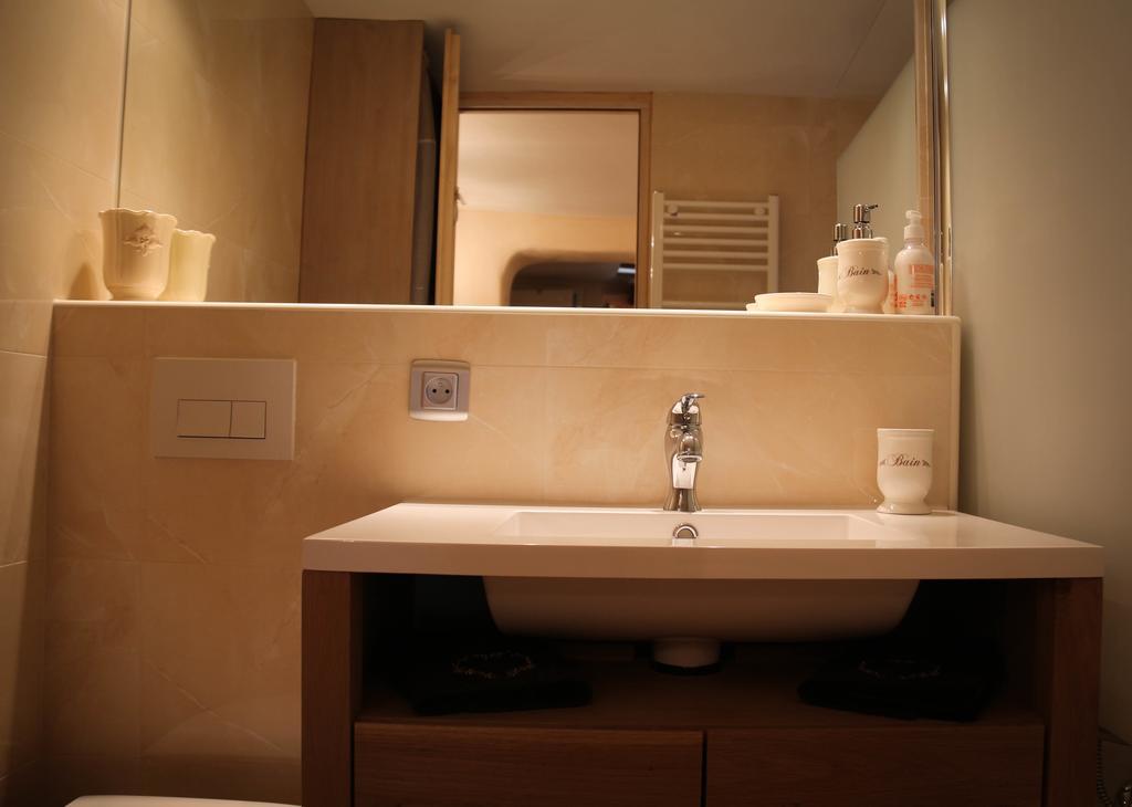 Gite Marceline Saint-Guilhem-le-Desert Habitación foto