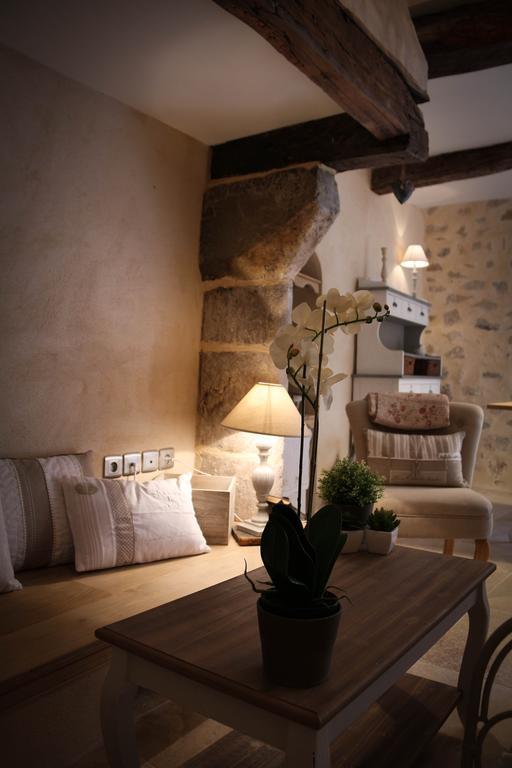 Gite Marceline Saint-Guilhem-le-Desert Habitación foto