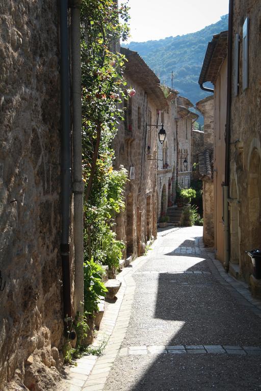 Gite Marceline Saint-Guilhem-le-Desert Exterior foto