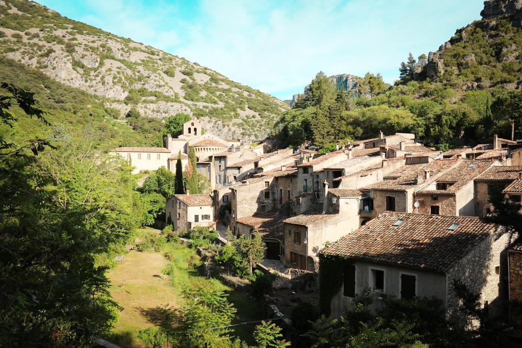 Gite Marceline Saint-Guilhem-le-Desert Exterior foto